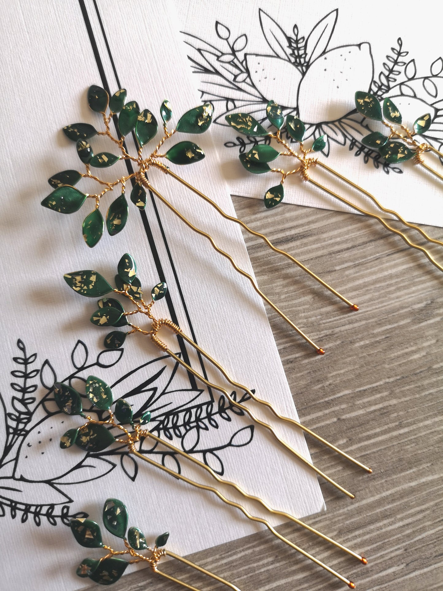 Enchanted Glass Hairpins Set of 7 in Gold